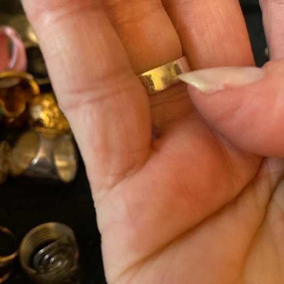 Unique Saddle ring Carnelian stone with Black Onyx stones around Size 6 925 SS - Picture 3 of 7